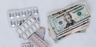 Trump lanza ultimátum a farmacéuticas: 30 días para bajar costos de medicamentos Money