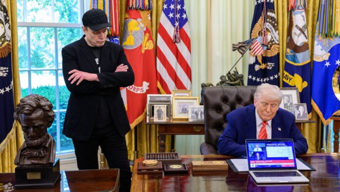 Foto: El presidente Donald Trump participa en una conferencia de prensa con Elon Musk, asesor saliente de DOGE, el viernes 30 de mayo de 2025 en el Despacho Oval. - cortesía de la Casa Blanca El presidente Donald Trump participa en una conferencia de prensa con Elon Musk, asesor saliente de DOGE, el viernes 30 de mayo de 2025 en el Despacho Oval. - cortesía de la Casa Blanca