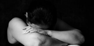 Para combatir la violencia doméstica, Washington aumentó en $100 las licencias de matrimonio Abuse and Domestic Violence