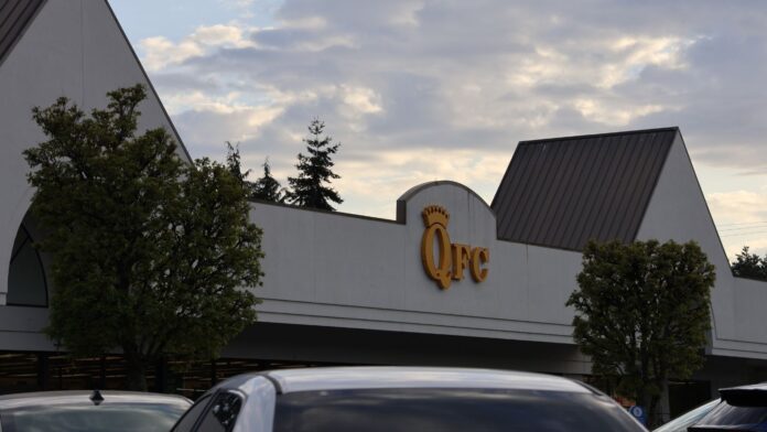 Foto: Exterior de tienda QFC -©️Latino Herald Exterior de tienda QFC
