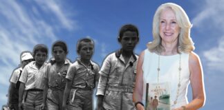 María de Lourdes Victoria presenta «La Maletita Azul», novela inspirada en los niños de Morelia La escritora María de Lourdes Victoria sostiene su libro La maletita azul, acompañado de una fotografía histórica de niños refugiados españoles caminando con sus maletas en Veracruz, 1937.