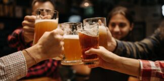 ¿Cuánto alcohol consumen los adultos en Seattle?