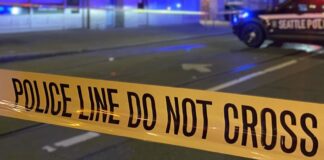 Un tiroteo en un callejón de Belltown dejó a un hombre con heridas graves Foto: Área acordonada por los agentes del SPD, para investigar los hechos ocurridos el domingo 10 de agosto del 2025 Cortesía del SPD