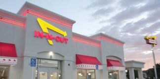 In-N-Out Burger inaugura su primer restaurante en Washington Foto: Tienda IN-N-OUT Colorado Springs - Cortesia de IN-N-OUT