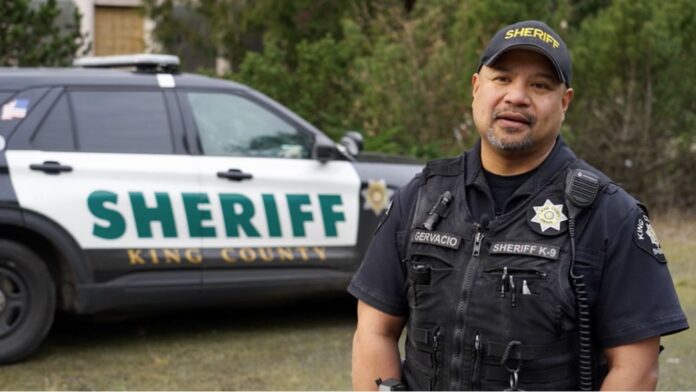 Foto: Captura de pantalla de un video de contrataciones de la oficina del sheriff del condado King - Cortesía de la KCSO Foto: Captura de pantalla de un video de contrataciones de la oficina del sheriff del condado King - Cortesía de la KCSO