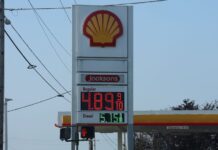 Precios de la gasolina en WA alcanzan máximo semanal desde octubre Foto: Precio del combustible en una gasolinera en Hwy 99 en Edmonds WA ©️Latino Herald