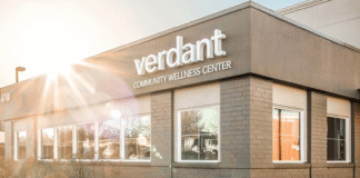 Verdant otorgará $6.5 millones a 43 organizaciones del sur del condado Snohomish Fachada del Verdant Community Wellness Center, donde se realizó la jornada de vacunación escolar gratuita en Lynnwood. ©Latino Herald