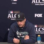 Oportuno jonrón sepultó el sueño de los Marineros de Seattle de ir a su primera Serie Mundial Foto: El mánager de los Mariners, Dan Wilson durante una rueda de prensa el 18 de octubre del 2025 - Cortesía de los Mariners,