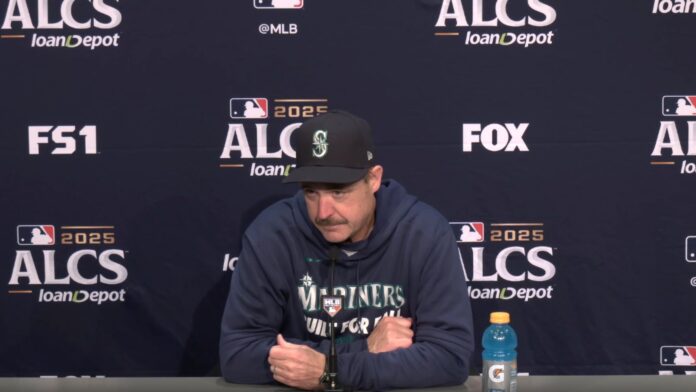 Foto: El mánager de los Mariners, Dan Wilson durante una rueda de prensa el 18 de octubre del 2025 - Cortesía de los Mariners, Foto: El mánager de los Mariners, Dan Wilson durante una rueda de prensa el 18 de octubre del 2025 - Cortesía de los Mariners,