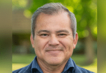 Calixto Hernández supera en recaudación a su rival en la contienda por el distrito 6 de Pasco Foto: Calixto Hernández - Cortesía de ActBlue