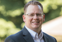 Superintendente Chris Reykdal critica los despidos en el departamento de educación Foto: Chris Reykda, superintendente de instrucción pública en el estado de Washington - OSPI