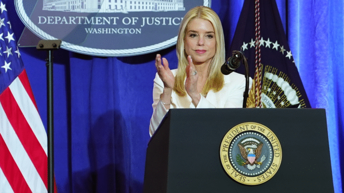 Foto: Fiscal general Pam Bondi - Cortesía del DOJ
