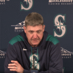 Los Marineros de Seattle cayeron ante los Azulejos de Toronto 13-4 en el juego 3 de la SCLA Foto: El mánager de los Mariners, Dan Wilson durante la rueda de prensa posterior al tercer partido de la serie - Cortesía de los Mariners,