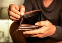 Cada vez más hogares viven al día en todo Estados Unidos