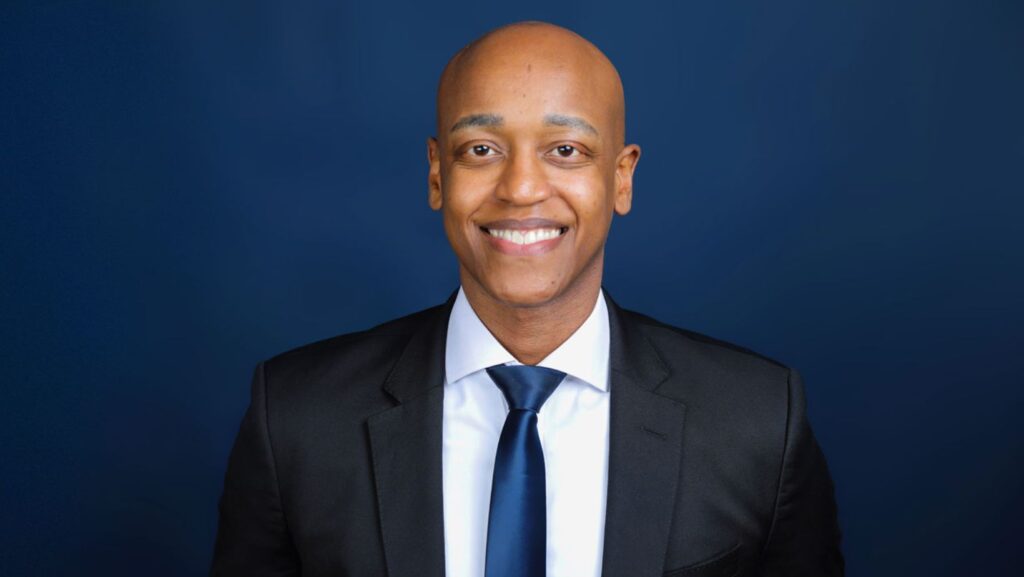 Foto: Girmay Zahilay nuevo ejecutivo electo del condado de King - Cortesía del condado de King