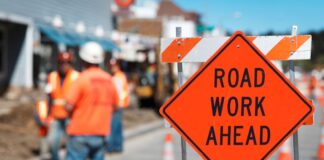 Programan cierres viales de día y noche en Kent, Monroe y Seattle