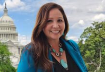 Adelita Grijalva asume su cargo en la Cámara y activa votación sobre los archivos de Epstein Foto: Representative Adelita S. Grijalva - Cortesía del Facebook de Grijalva