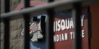 ICE busca prisiones para inmigrantes en tierras de las tribus de Washington