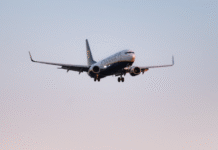 Venezuela seguirá recibiendo vuelos de deportación pese al cierre de su espacio aéreo