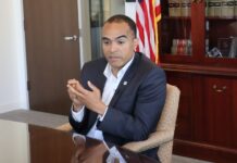 Nick Brown y otros fiscales logran acuerdo que asegura 1,400 millones para escuelas de WA Nick Brown - Fiscal general del estado de Washington - Latino Herald