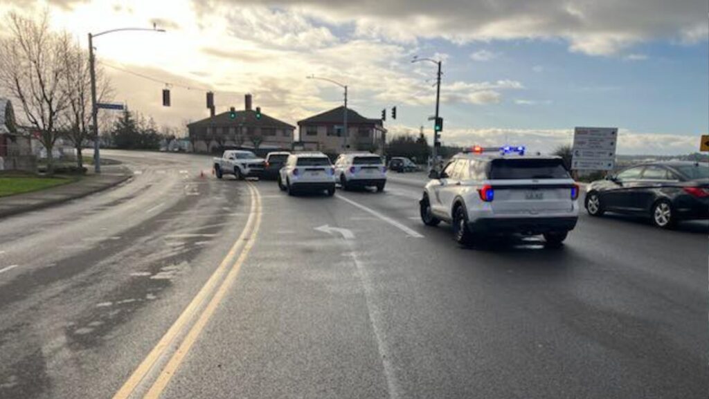 Foto: Patrullas en el área donde ocurrió el choque - Cortesía de la Oficina del Sheriff del Condado de Pierce 