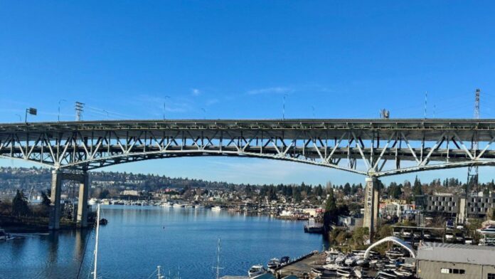 Foto: Vista del puente marítimo Ship Canal de la autopista 5 - Cortesía de SDOT