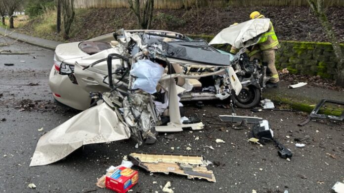 Foto: Estado del vehículo luego del choque - Cortesía del Snohomish Regional Fire And Rescue