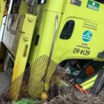 Camionero se estrella en la autopista 90; arrestado por presunto DUI Foto: Estado del vehículo del WSDOT luego de ser impactado por el camión – Cortesía del Departamento de Transporte de WA