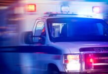 Violento vuelco lanzó a un conductor fuera del vehículo en la 509