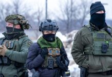 En Spokane la Patrulla Fronteriza arrestó a una niña de 10 años y a su padre Agentes de ICE dispersan una protesta frente al edificio Bishop Henry Whipple, sede de las cortes migratorias, en St. Paul, Minnesota, en enero de 2026 - Imagen capturada por Colton de Blue G Productions.