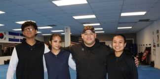 Academia de Taekwondo proyecta talento latino al ámbito internacional Maestro de Taekwondo ayuda a transformar vidas en el estado de Washington.