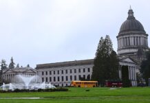 Senado de WA aprueba por unanimidad ley que redefine el fraude de seguros Vista del Capitolio en Olympia, sede de la actual sesión legislativa, donde los legisladores debaten múltiples proyectos de ley que impactan al estado de Washington. Foto: Latino Herald TM.