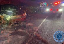 Una persecución policial en la autopista 5 en Kent terminó con un auto estrellado Foto: Estado de uno de los vehículos involucrados en el choque – Cortesía de la WSP