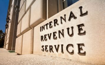 IRS compartió indebidamente datos fiscales confidenciales de inmigrantes con el DHS