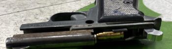 Foto: Presunta pistola utilizada en un tiroteo en una licorería Rainier Avenue South - Cortesía del SPD