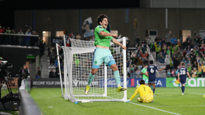 Paul Rothrock celebrando su gol en el partido de la Concacaf Champions Cup contra los Vancouver Whitecaps — Foto: Sandra Agbotse / Comunicaciones del Sounders FC