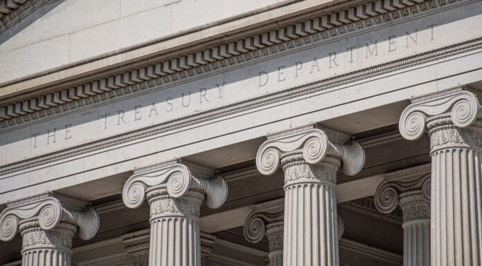 Tesoro asumirá cobro de préstamos estudiantiles federales en Estados Unidos