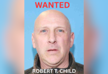 Buscan a sospechoso en caso de doble homicidio en el condado Mason Cartel de búsqueda difundido por autoridades con la fotografía de Robert T. Niño, hombre buscado en relación con una investigación de doble homicidio en el condado de Mason.