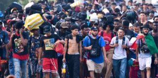 Nueva caravana migrante avanza desde el sur de México