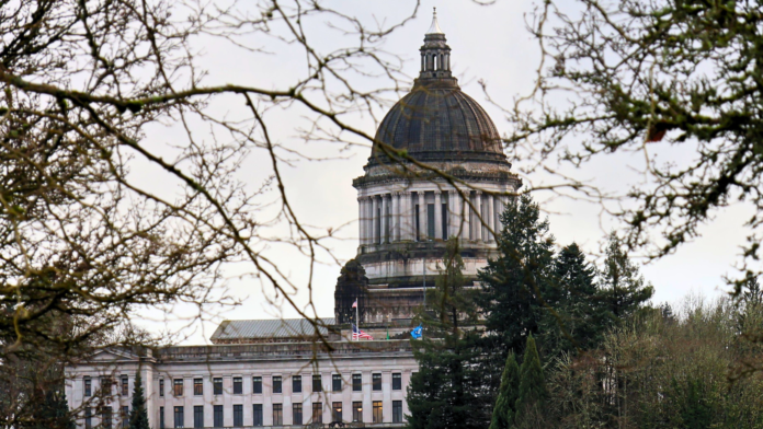 Capitolio en Olympia El Capitolio en Olympia visto a distancia — Latino Herald ™
