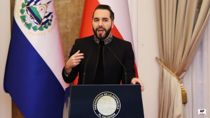 El presidente de El Salvador, Nayib Bukele, durante una conferencia de prensa
