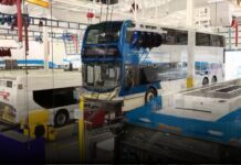 Community Transit ofrece jugosos incentivos para contratar mecánicos en el condado Snohomish Captura de pantalla de un taller mecánico de Community Transit en la ciudad de Everett, WA