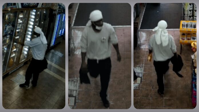 Capturas de video de vigilancia Imágenes de cámaras de seguridad muestran a un sospechoso caminando dentro de un establecimiento en Pioneer Square durante un presunto robo violento.
