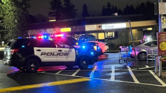 Patrulla del policía de Kent, durante una investigación — Imagen: Departamento de policía de Kent