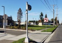 Cámaras de velocidad en escuelas de Redmond ya están activas Cámara de velocidad en intersección cercana a escuela en Redmond