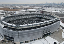 FIFA enfrenta investigación por entradas del Mundial 2026 tras denuncias sobre precios ARCHIVO - La vista de Manhattan detrás del MetLife Stadium, sede de partidos del Mundial, en East Rutherford, Nueva Jersey, el 3 de enero de 2026. (AP Foto/Seth Wenig)
