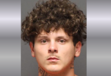 Continúa prófugo sospechoso herido en persecución y tiroteo en Tacoma Skyler Cantrell persona de interés buscado por las autoridades— Imagen: Oficina del sheriff del condado de Pierce