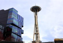 Alza de impuestos agrava la situación económica de Seattle, según estudio El Space Needle se observa una cuadra al este del Seattle Center — Foto: Latino Herald ™