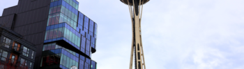 El Space Needle se observa una cuadra al este del Seattle Center — Foto: Latino Herald ™