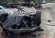 Conductor muere tras violento accidente en Parkland Estado del vehículo luego del fatal accidente — Imagen: Oficina del sheriff del condado de Pierce